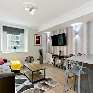 Ultra Modern, West End Village, Refurbished 1 Bed Apartamento