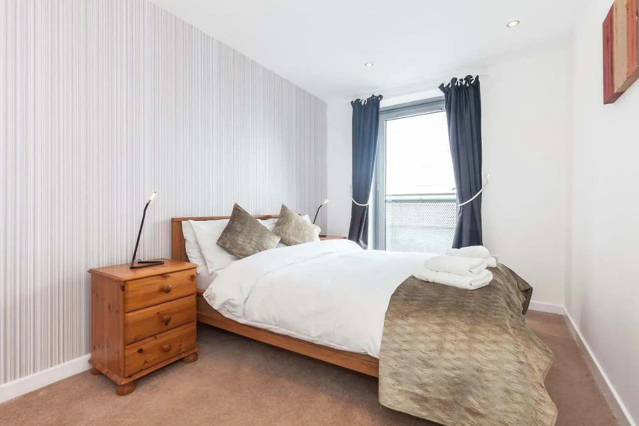 Stylish Garden View Apartment Edinburg Storbritannien
